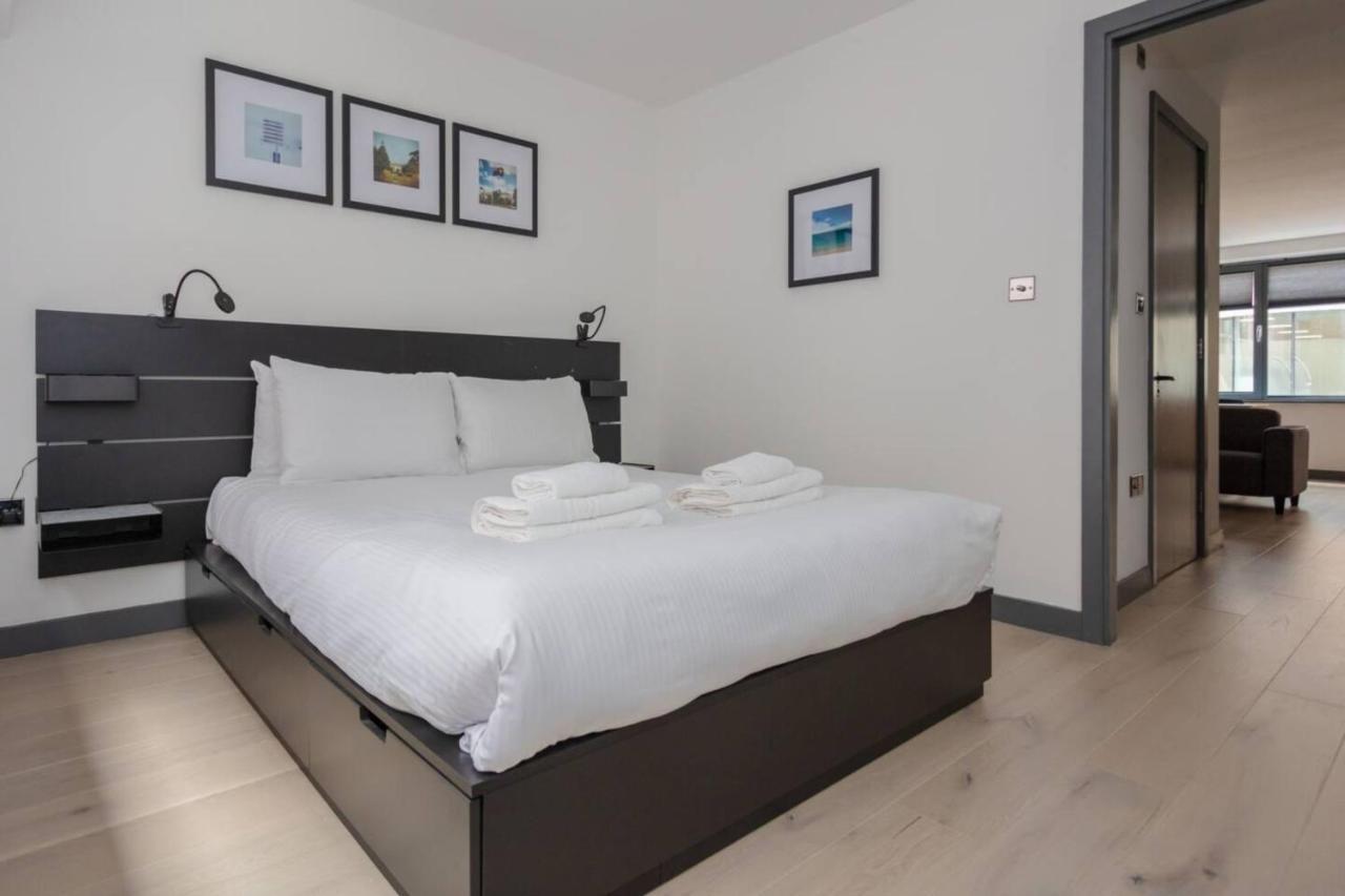 Stylish 1 Bedroom Apartment In Holborn In A Great Location Лондон Екстериор снимка